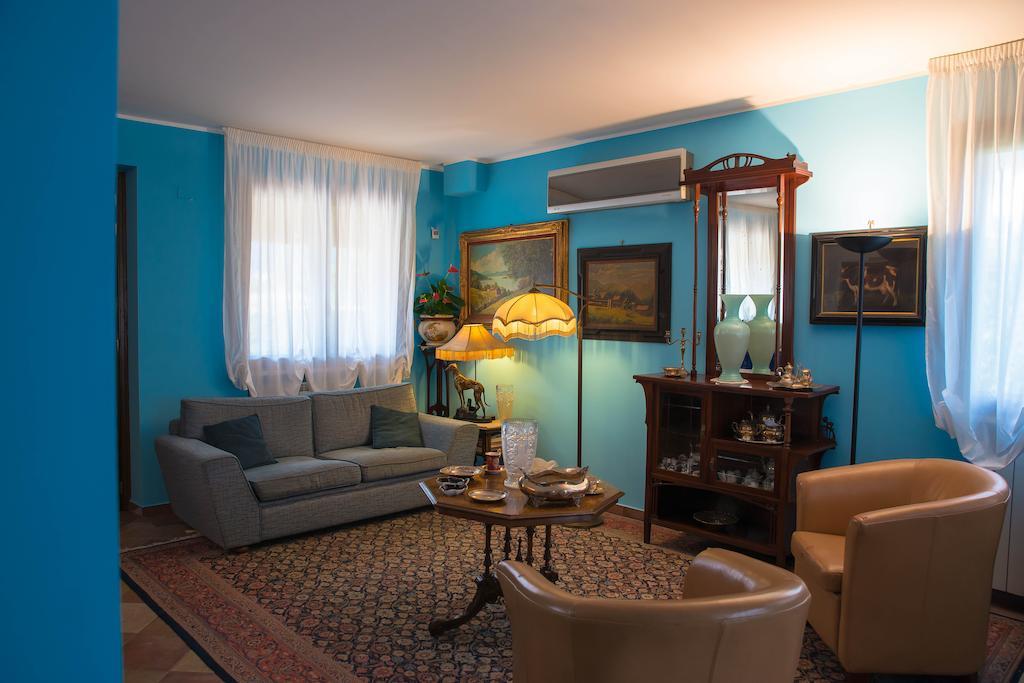 Dal Barone Vincenti Villa Isola delle Femmine Oda fotoğraf